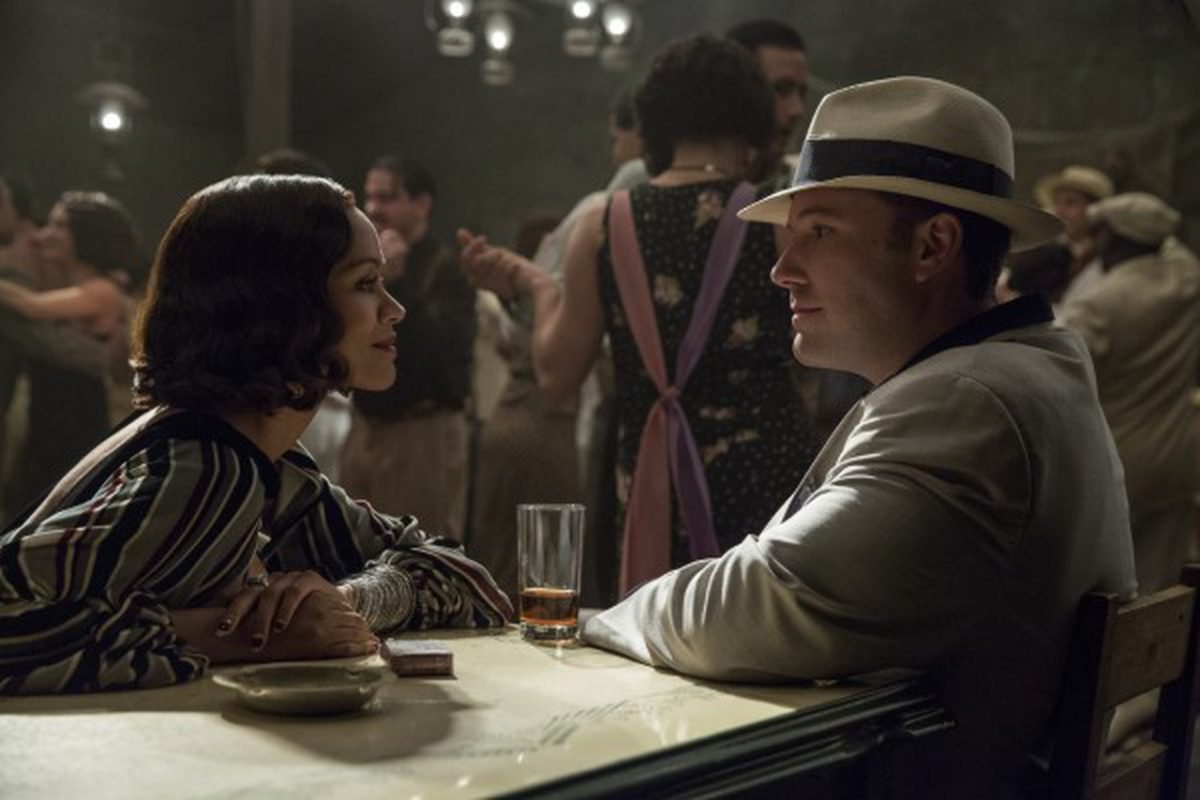 La legge della notte: Ben Affleck è un gangster nelle foto dal film Live by Night