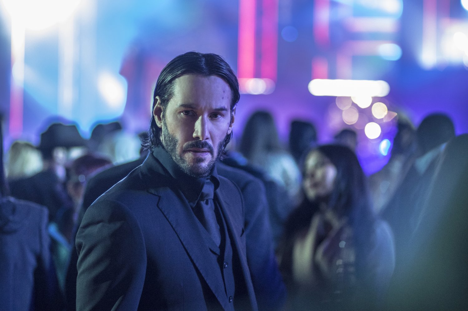 John Wick 2: Keanu Reeves è pronto ad esplodere nel nuovo poster