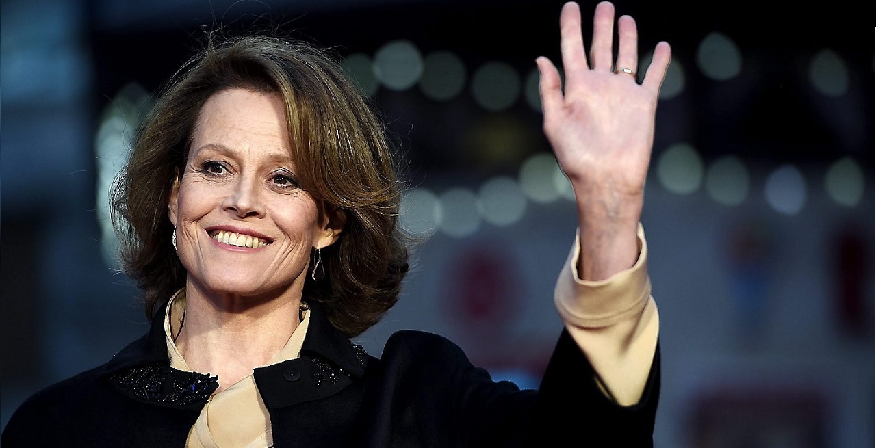 Sigourney Weaver è Alexandra nella nuova foto di The Defenders