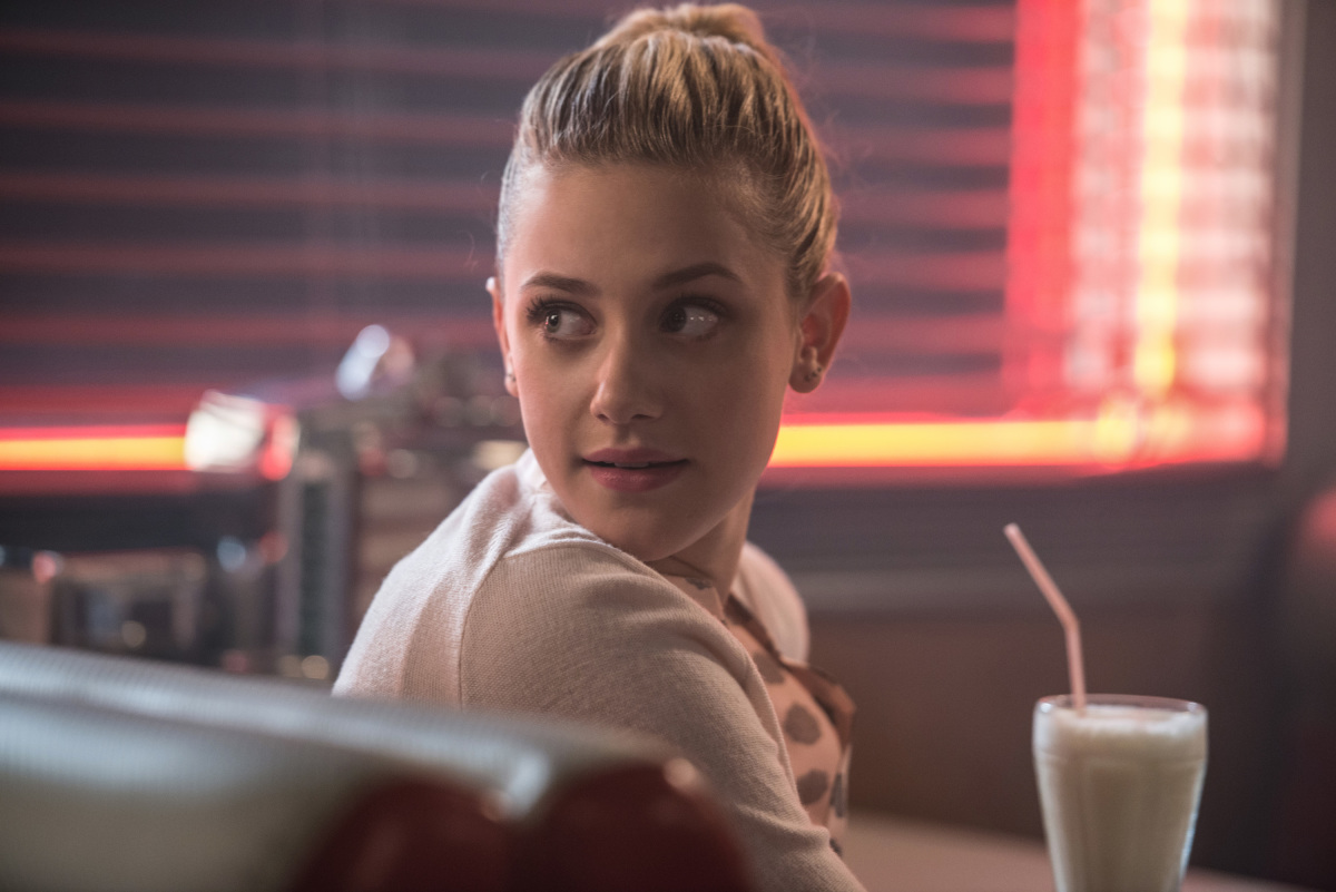 Riverdale 1×02 – Foto e trama dell’episodio ‘Chapter Two: A Touch of Evil’