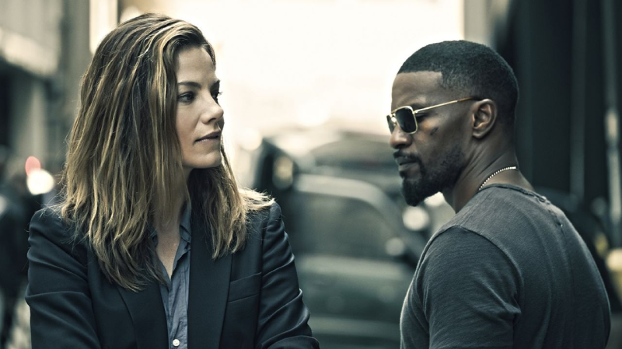 Sleepless – Il giustiziere: nuova clip del film con Jamie Foxx, “Che succede?”