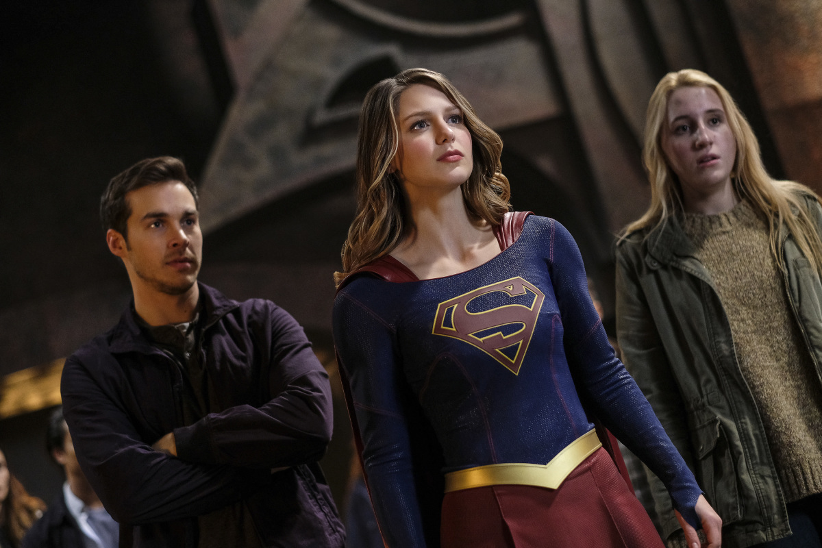 Supergirl 2×09 – Immagini dall’episodio diretto da Kevin Smith ‘Supergirl Lives’