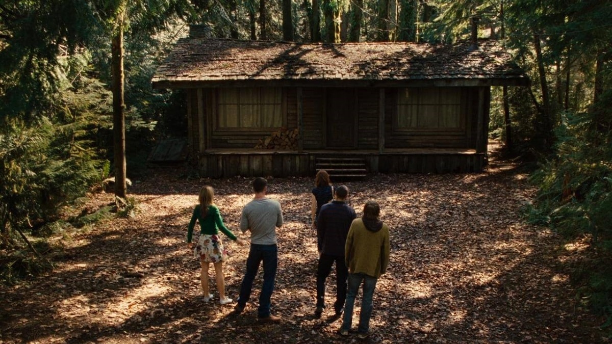 Quella casa nel bosco: recensione dell’horror con Chris Hemsworth