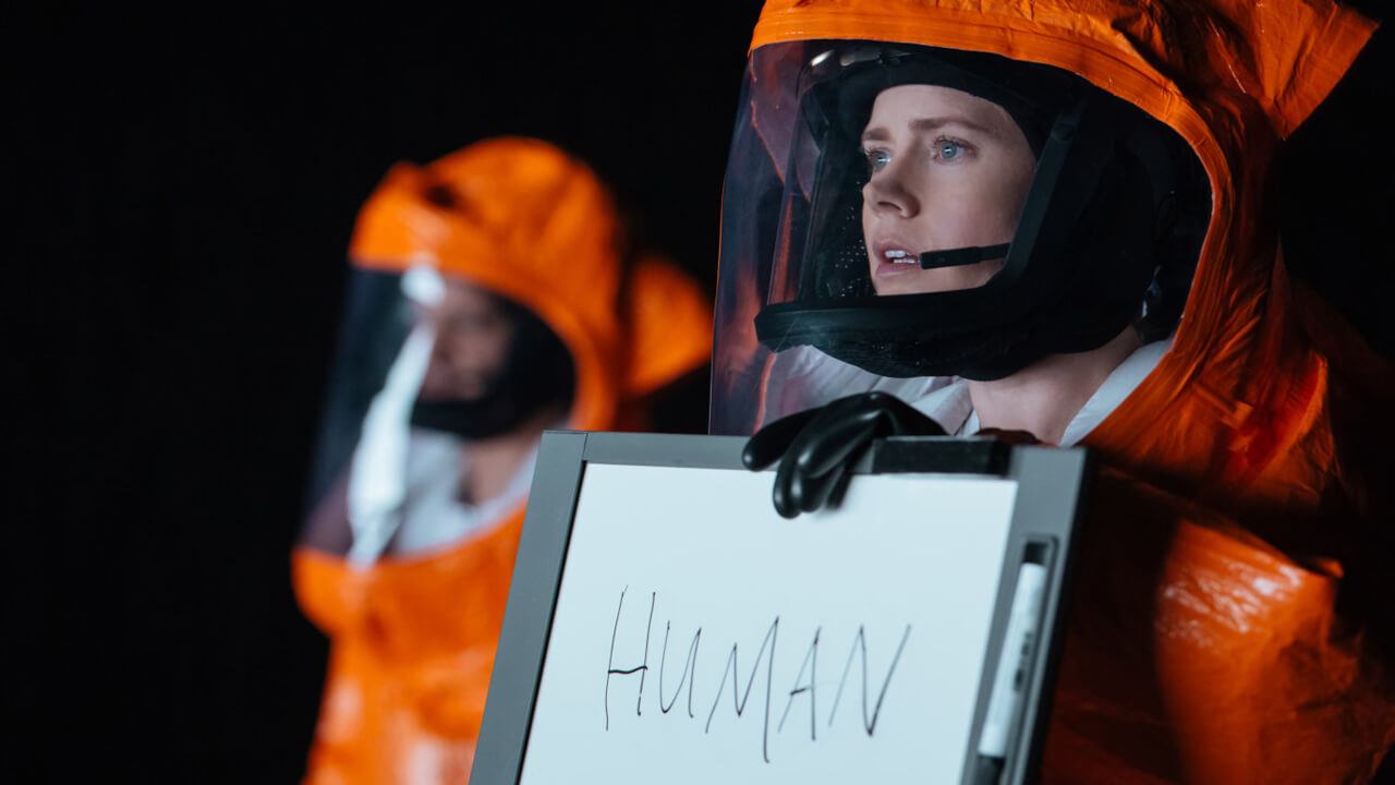 Arrival: ecco come Interstellar ha cambiato il finale del film