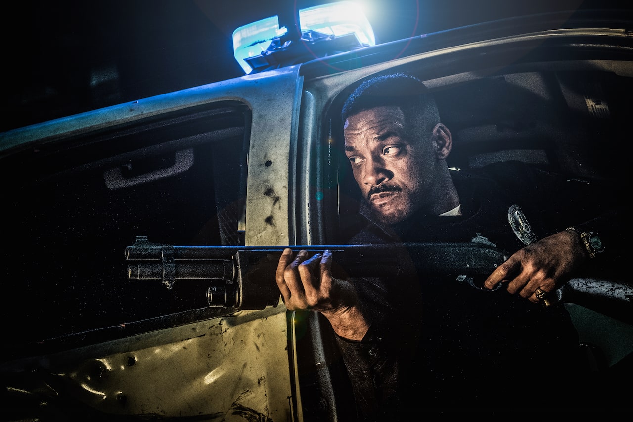 Bright: Will Smith e Joel Edgerton nelle prime foto del film Netflix