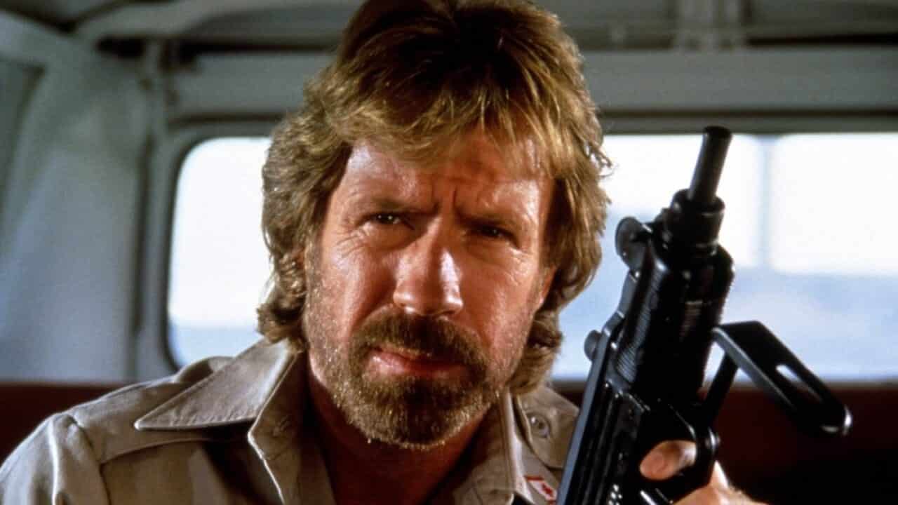 Chuck Norris oggi compie 77 anni! Film, frasi e battute sul popolare attore