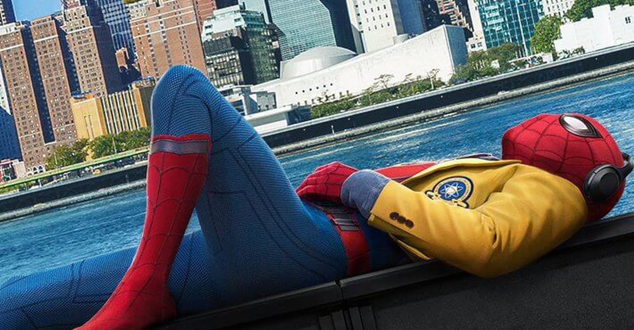 Spider-Man: Homecoming – Spidey si gode New York nel primo teaser poster