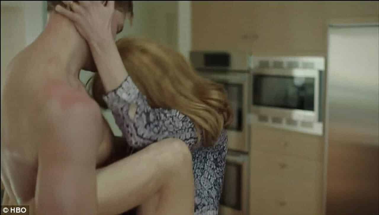 Big Little Lies: Nicole Kidman e Alexander Skarsgard fanno sesso in cucina[FOTO]