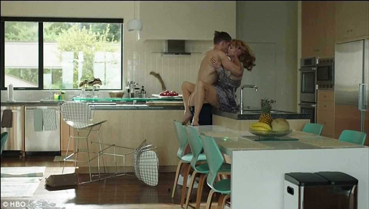 Big Little Lies: Nicole Kidman e Alexander Skarsgard fanno sesso in cucina[FOTO]