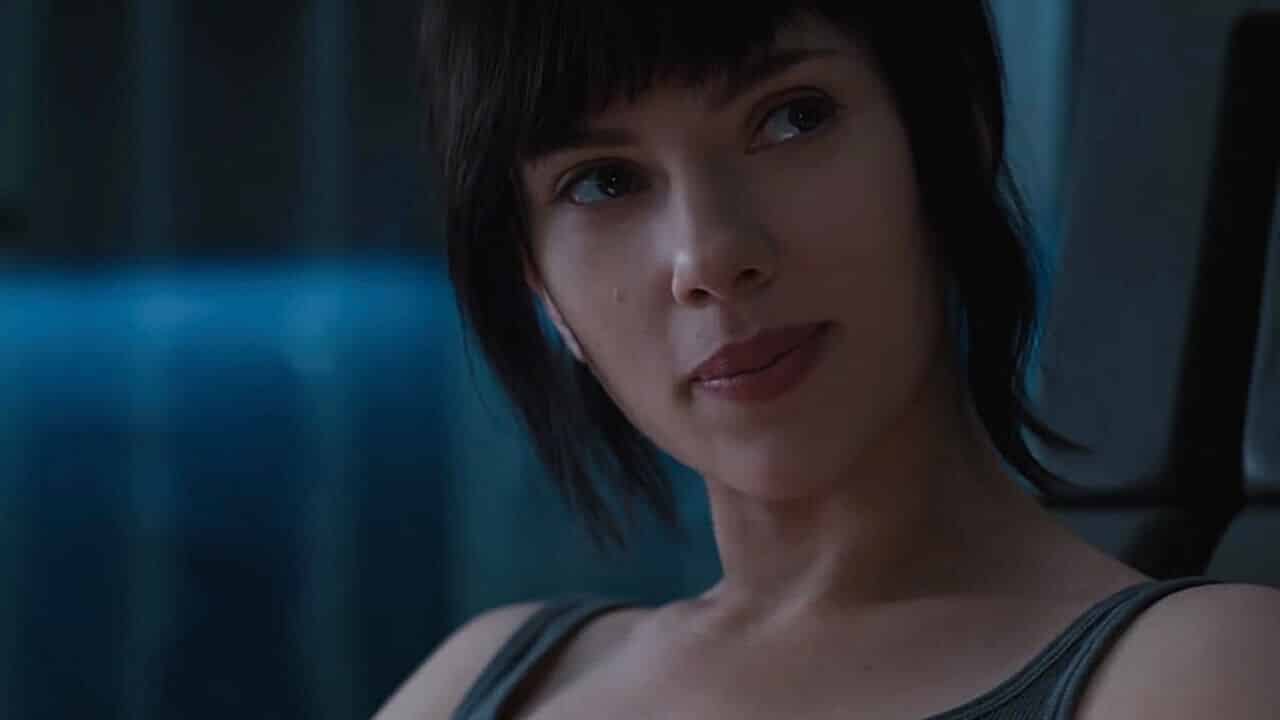 Ghost in the Shell: Scarlett Johansson mette KO nel nuovo poster IMAX