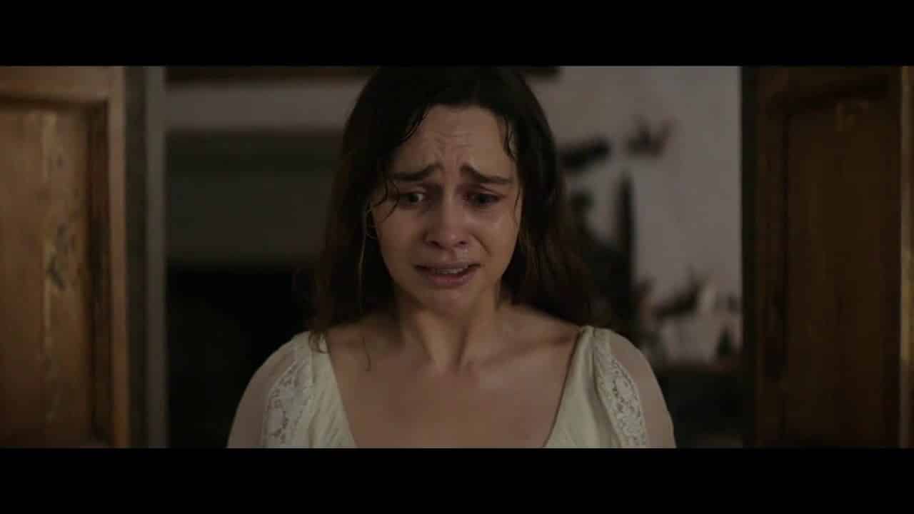 Voice from the stone: Emilia Clarke è in pericolo nel trailer del film