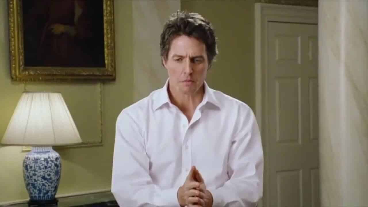 Love Actually: Hugh Grant balla in un video per il Red Nose Day