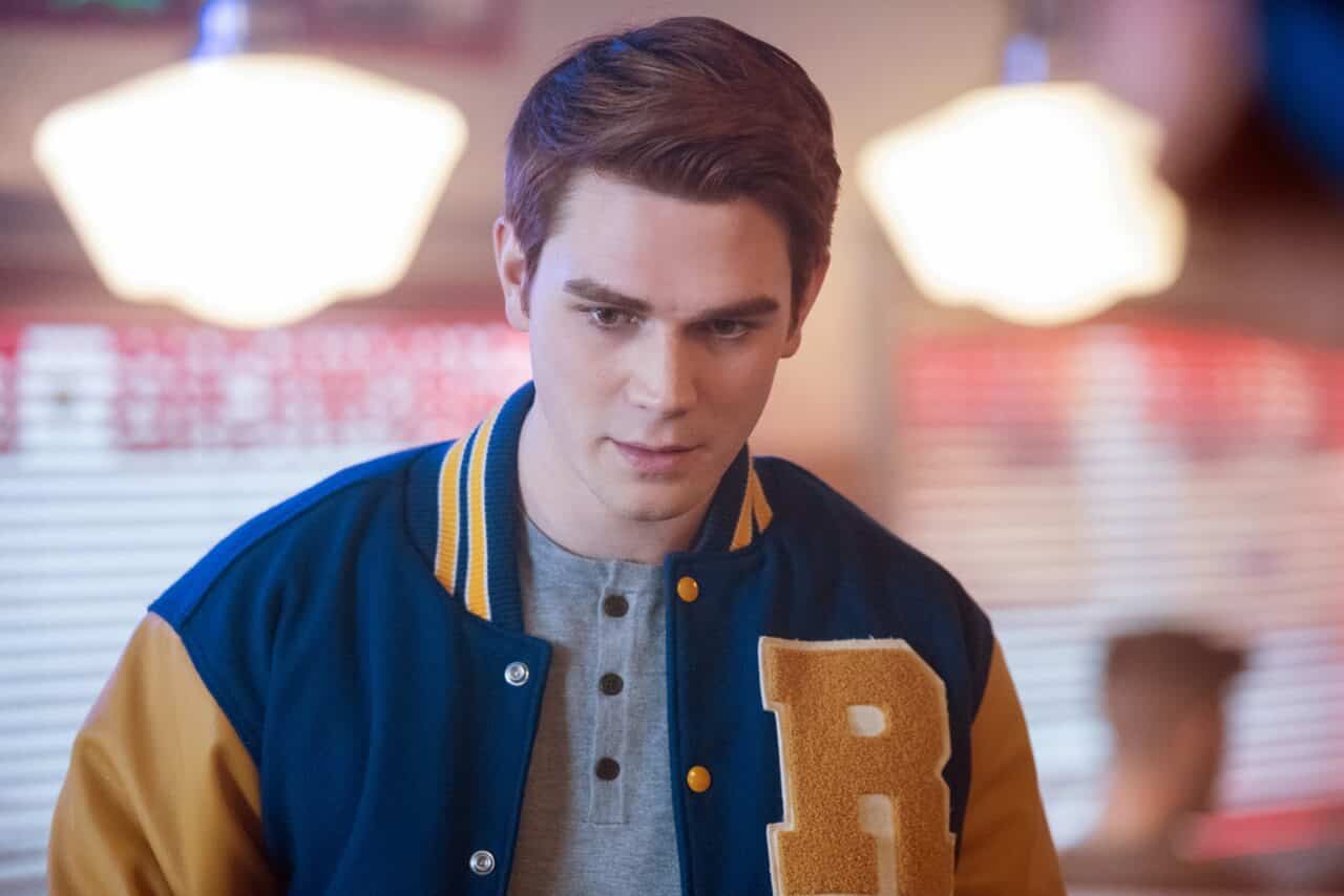 Riverdale 2: The CW diffonde le prime foto della premiere