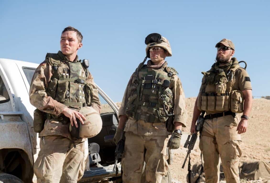 Sand Castle: il trailer del film Netflix con Nicholas Hoult & Henry Cavill