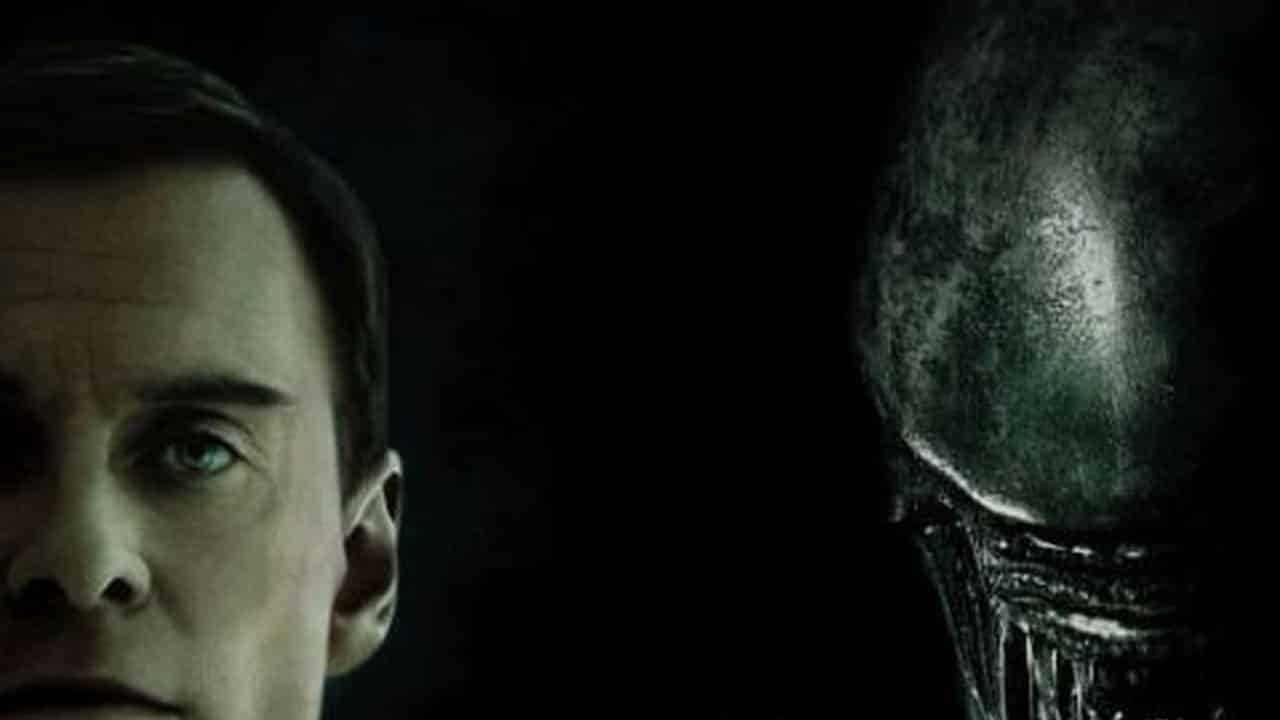 Michael Fassbender e un famelico Xenomorfo nel poster internazionale di Alien: Covenant