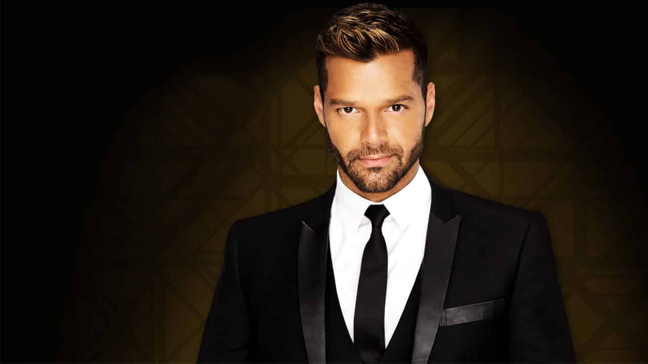 Ricky Martin nella bufera per violenza verso il nipote ventunenne: “accuse completamente false”