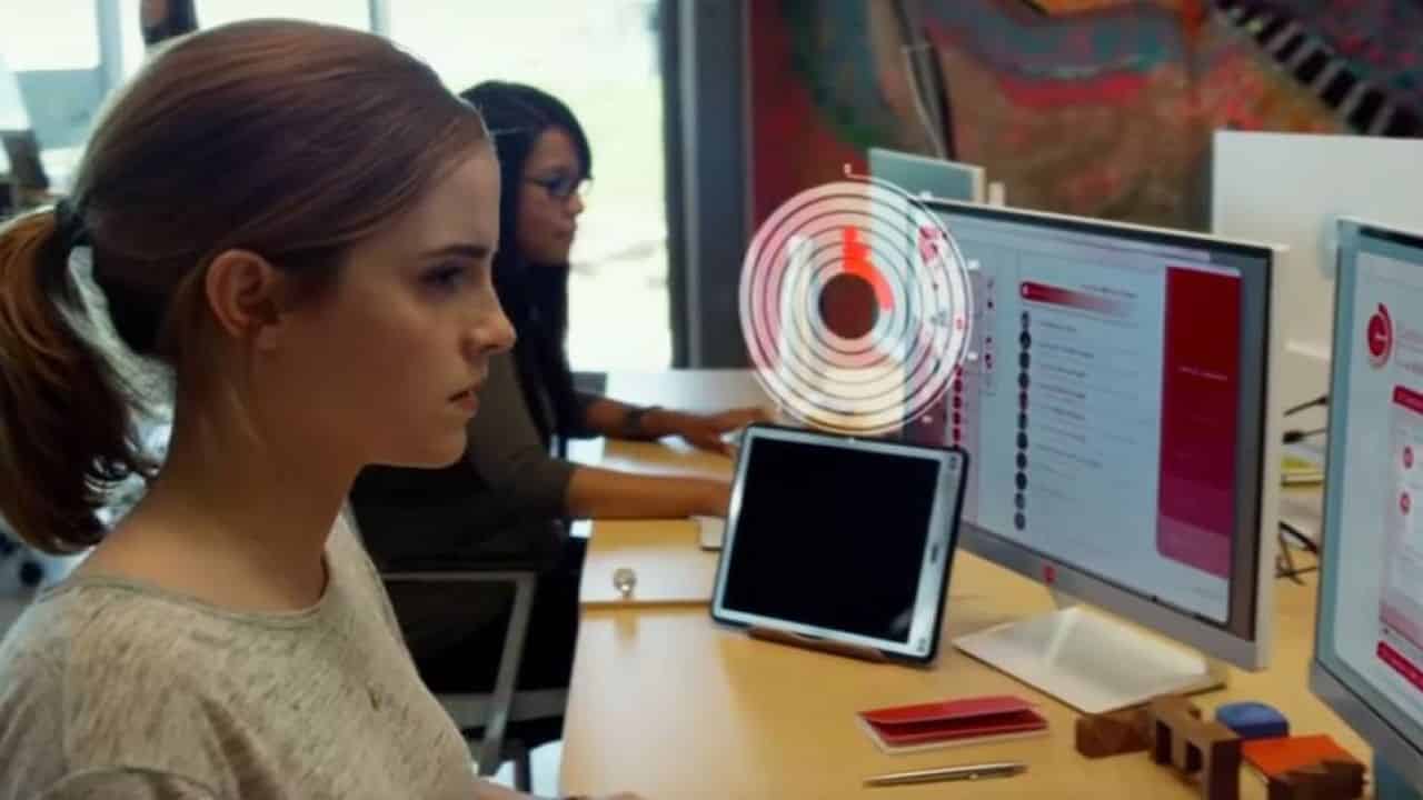 The Circle: rivelate tre nuove clip del film con Emma Watson e Tom Hanks