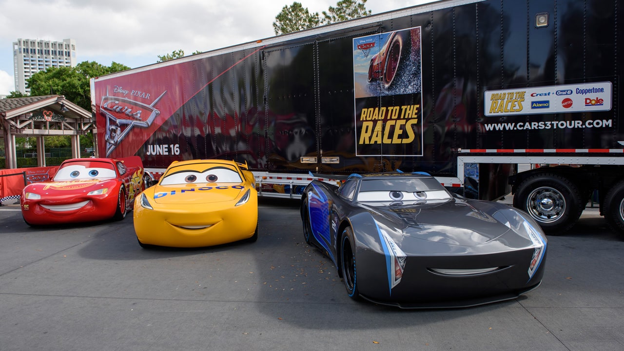 Cars 3 – conosciamo meglio Sterling, il personaggio di Nathan Fillion