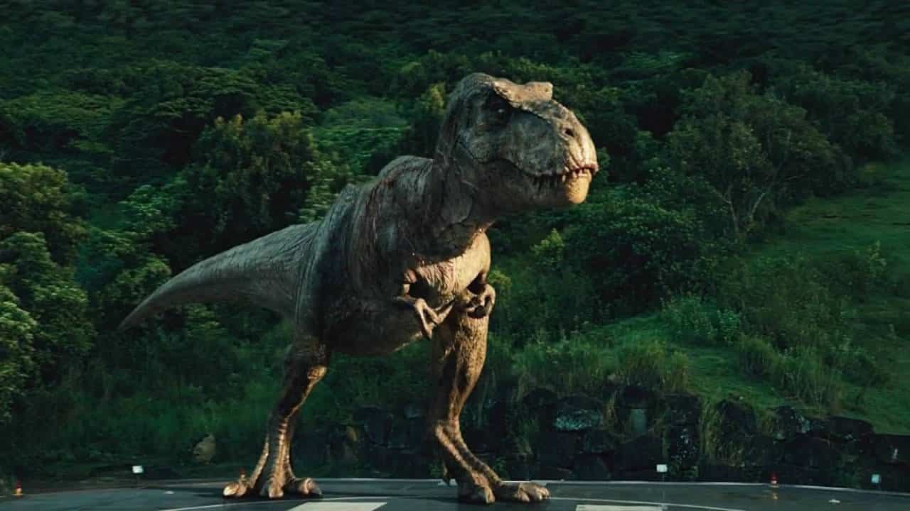 Jurassic World 2: il T-Rex è furioso nel nuovo video dal set