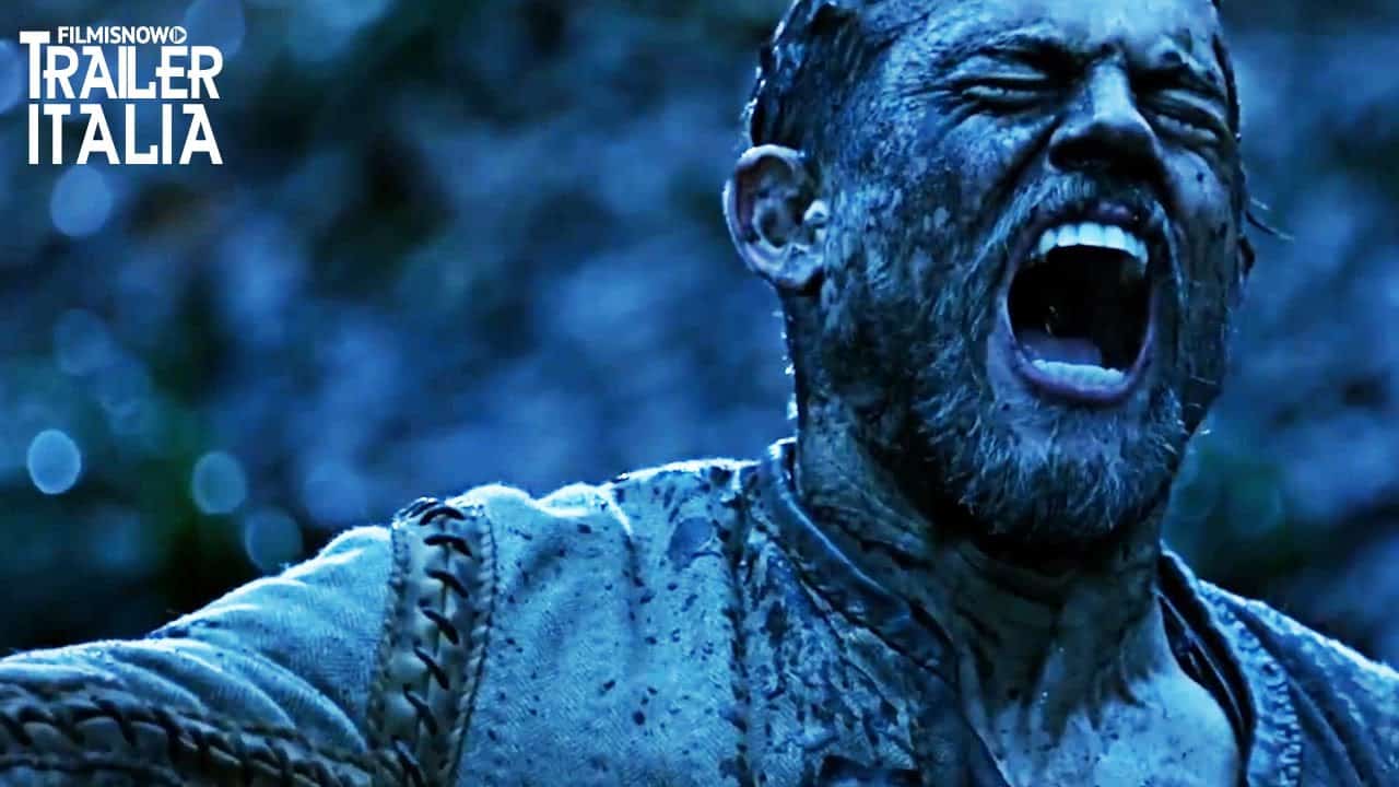 King Arthur – il potere della spada: Charlie Hunnam e Jude Law in conflitto nel trailer finale