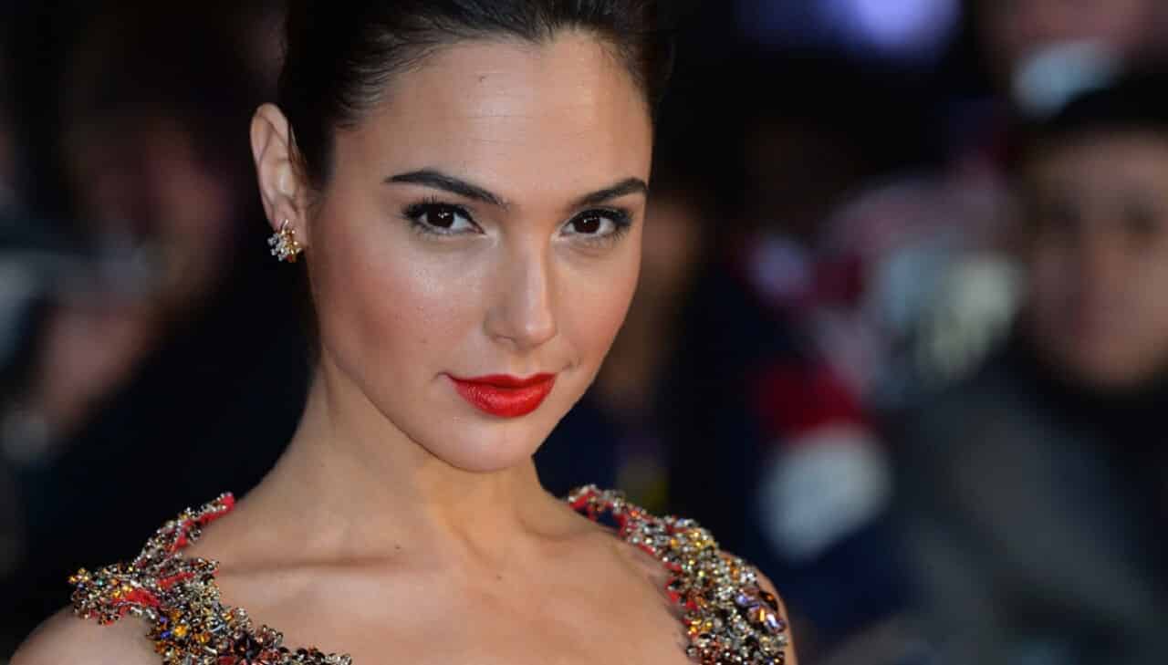 Wonder Woman: Gal Gadot più in forma che mai nelle nuove foto dal set