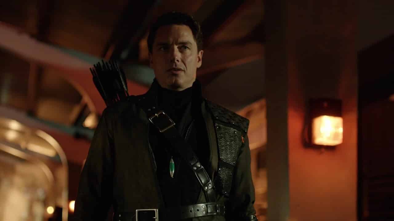 Malcolm Merlyn sarà protagonista di un gran momento nel season finale di Arrow 5
