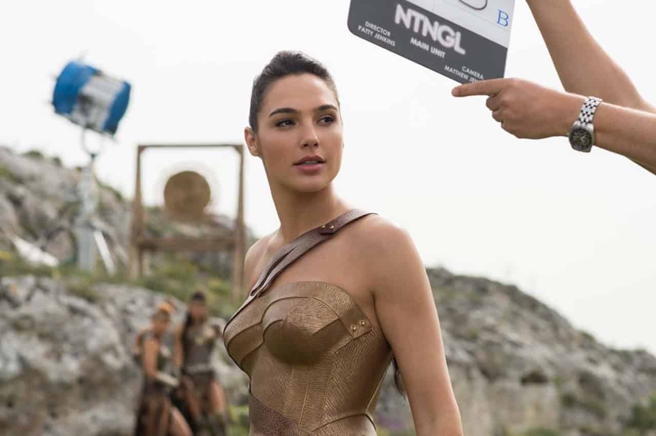 Wonder Woman: nuove immagini dal set mostrano Gal Gadot nei panni della principessa Diana