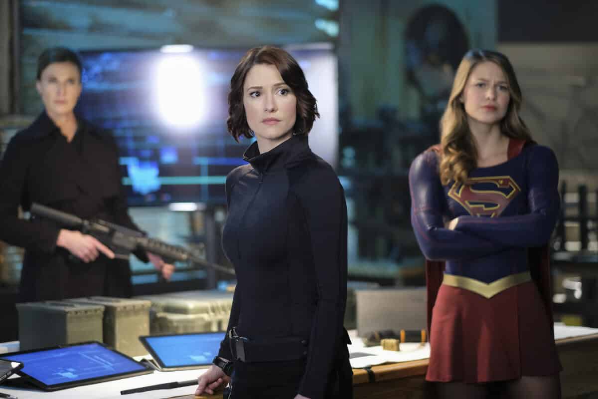 Supergirl 2×21