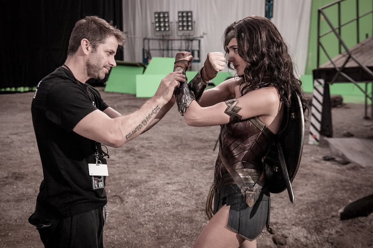 Zack Snyder rivela i primi scatti di Gal Gadot nei panni di Wonder Woman