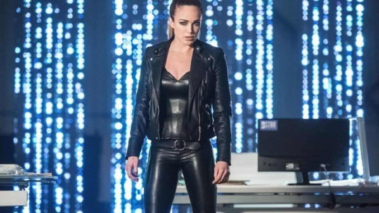 Caity Lotz sul problema della timeline in Legends Of Tomorrow 3