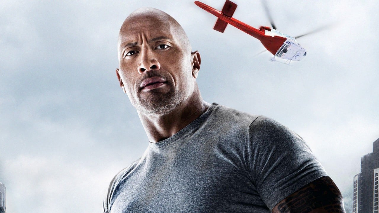 Rampage: Dwayne Johnson scappa dai mostri in una foto dal set