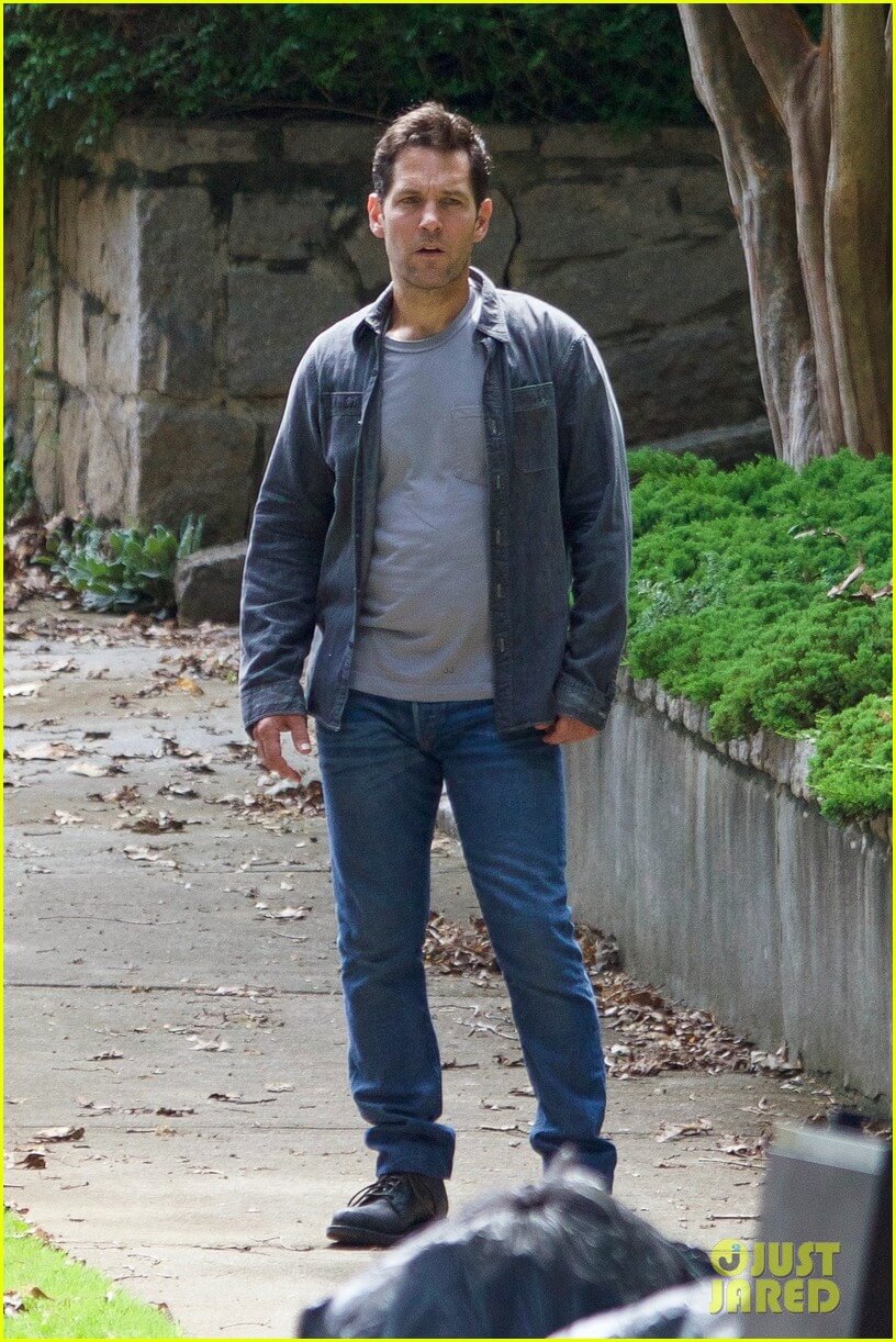 Paul Rudd è Scott Lang in fuga sul set di Avengers 