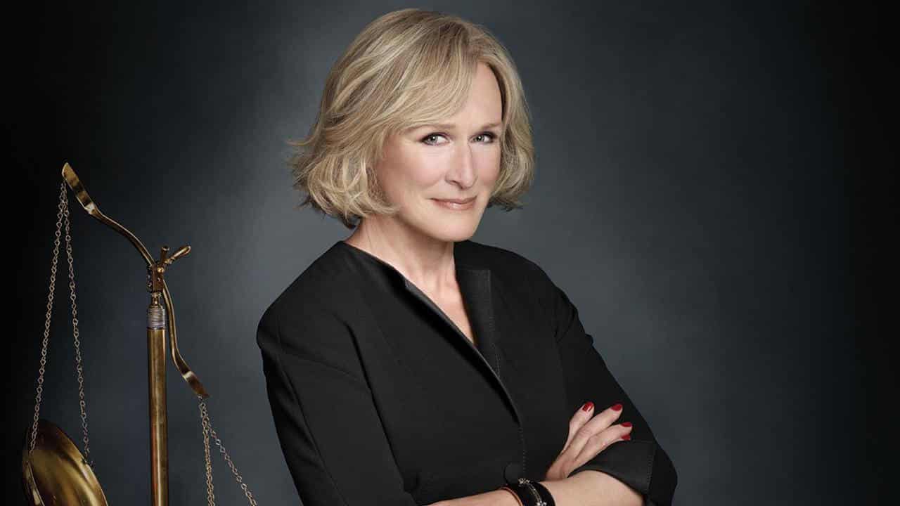 Glenn Close in Sunset Boulevard, film tratto dal musical di Broadway