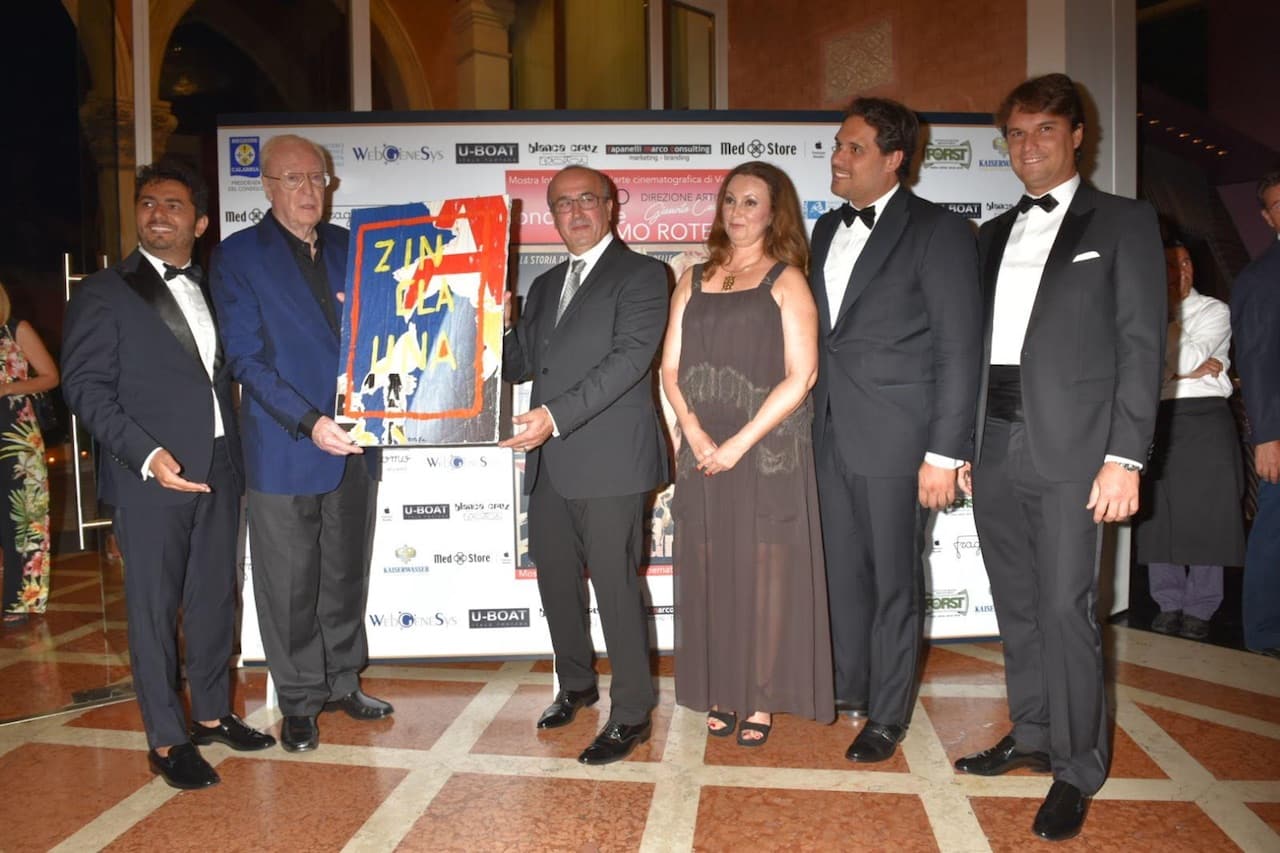 Venezia 74: Michael Caine riceve il Premio Mimmo Rotella