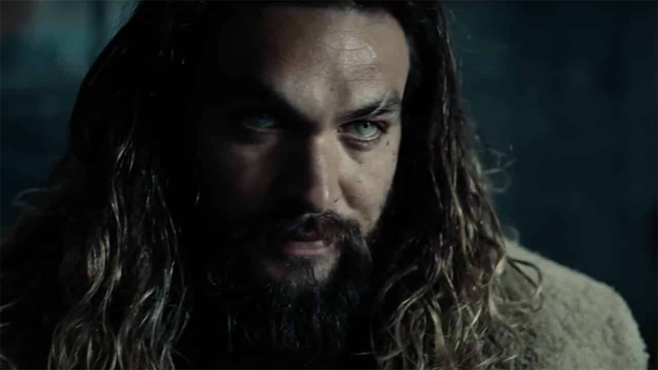 Aquaman a torso nudo nel nuovo concept art di Justice League