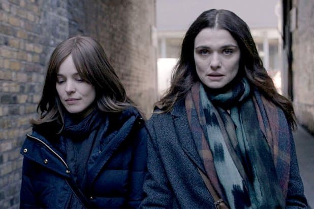 Disobedience: Rachel Weisz e Rachel McAdams nel film di Sebastián Lelio