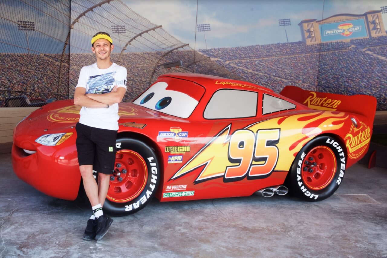 Cars 3: VR46 Riders Academy e Favij si sfidano ispirandosi al film Disney Pixar