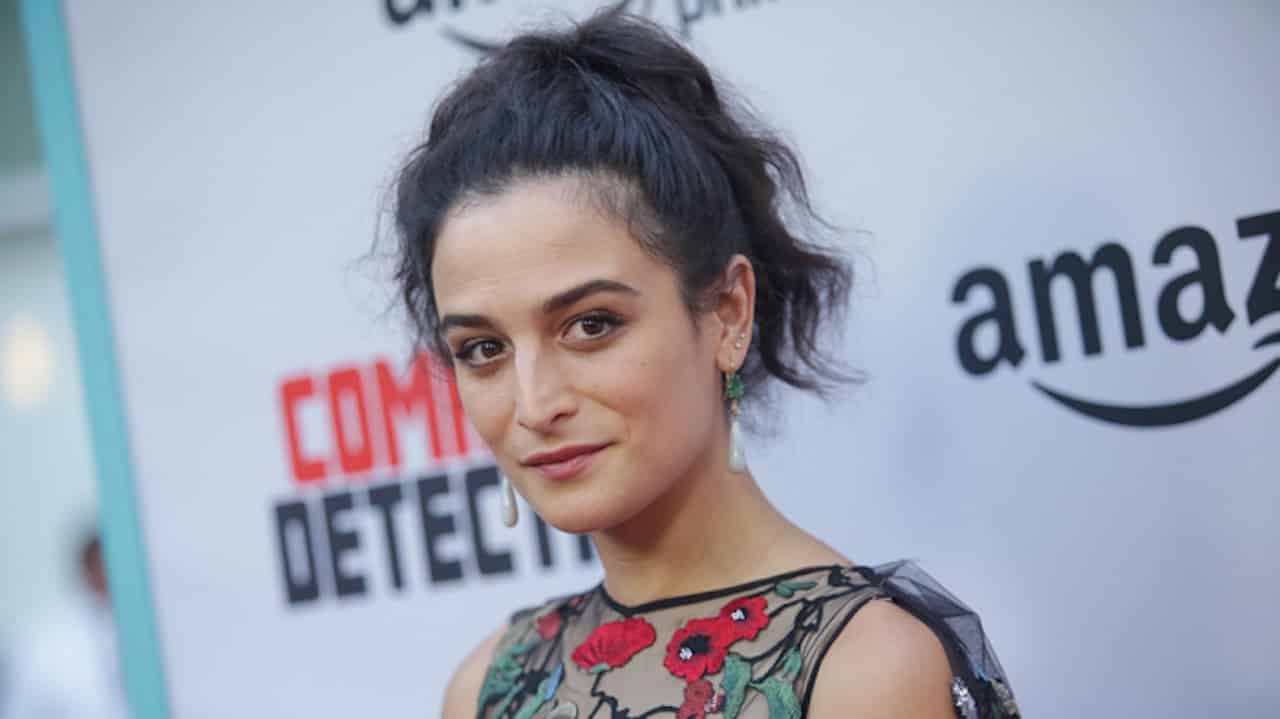 Venom: Jenny Slate raggiunge Tom Hardy nel cast del film Sony