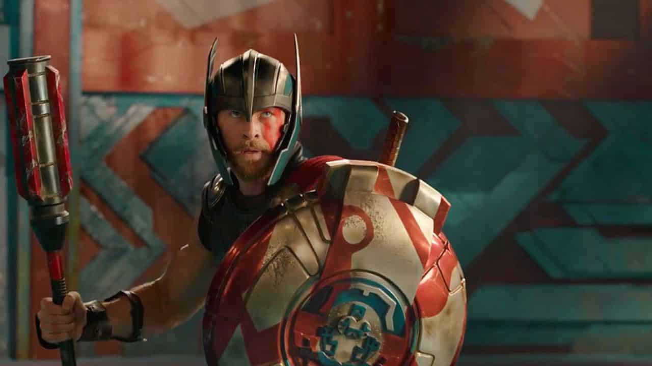 Thor: Ragnarok – Il Dio del Tuono sfoggia i suoi poteri nello sneak peak