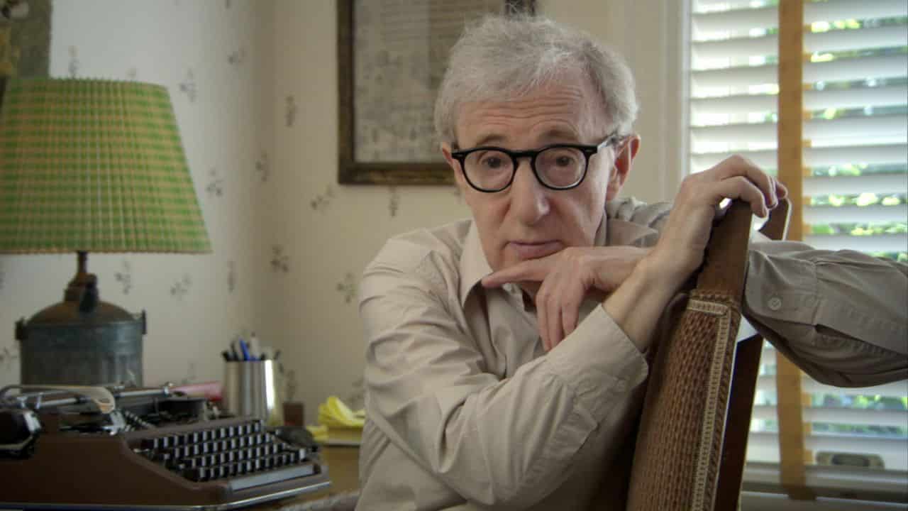 Woody Allen: “Non ho mai pensato di ritirarmi. Morirò sul set”