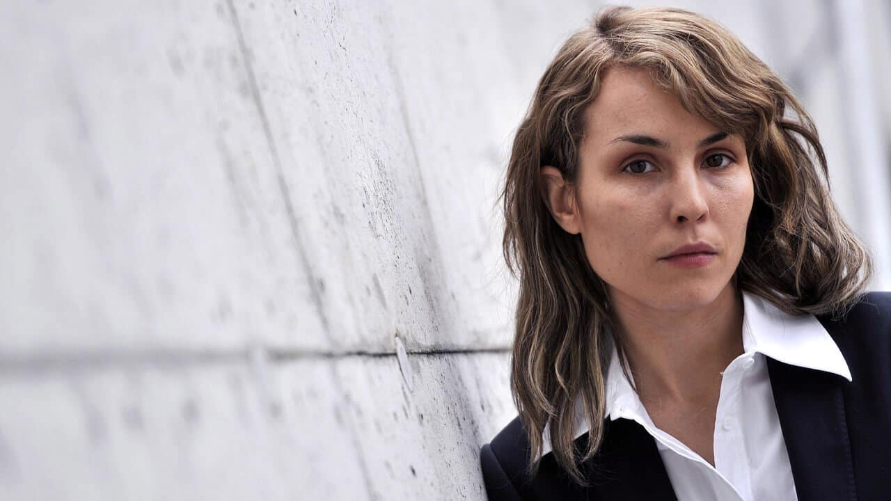 Close: Noomi Rapace guardia del corpo nella prima foto del film