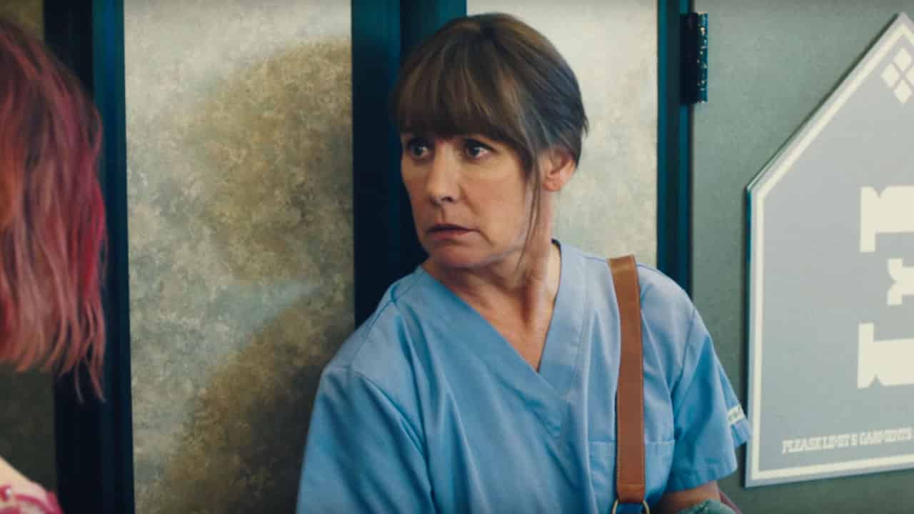 Supergirl 3: Laurie Metcalf interpreterà la madre di Winn