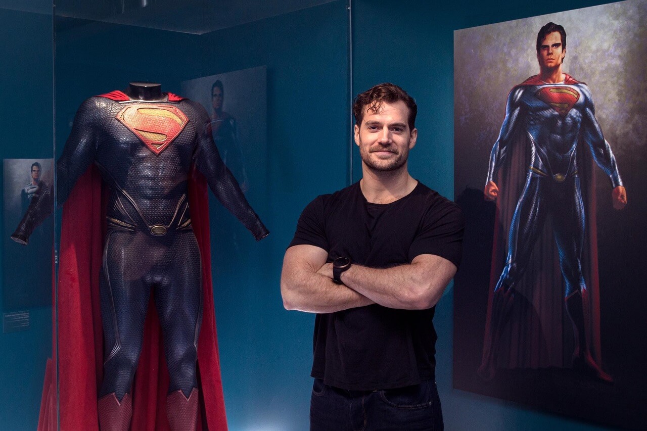 Henry Cavill ha letto la serie DC ‘Rinascita’ per prepararsi a Justice League