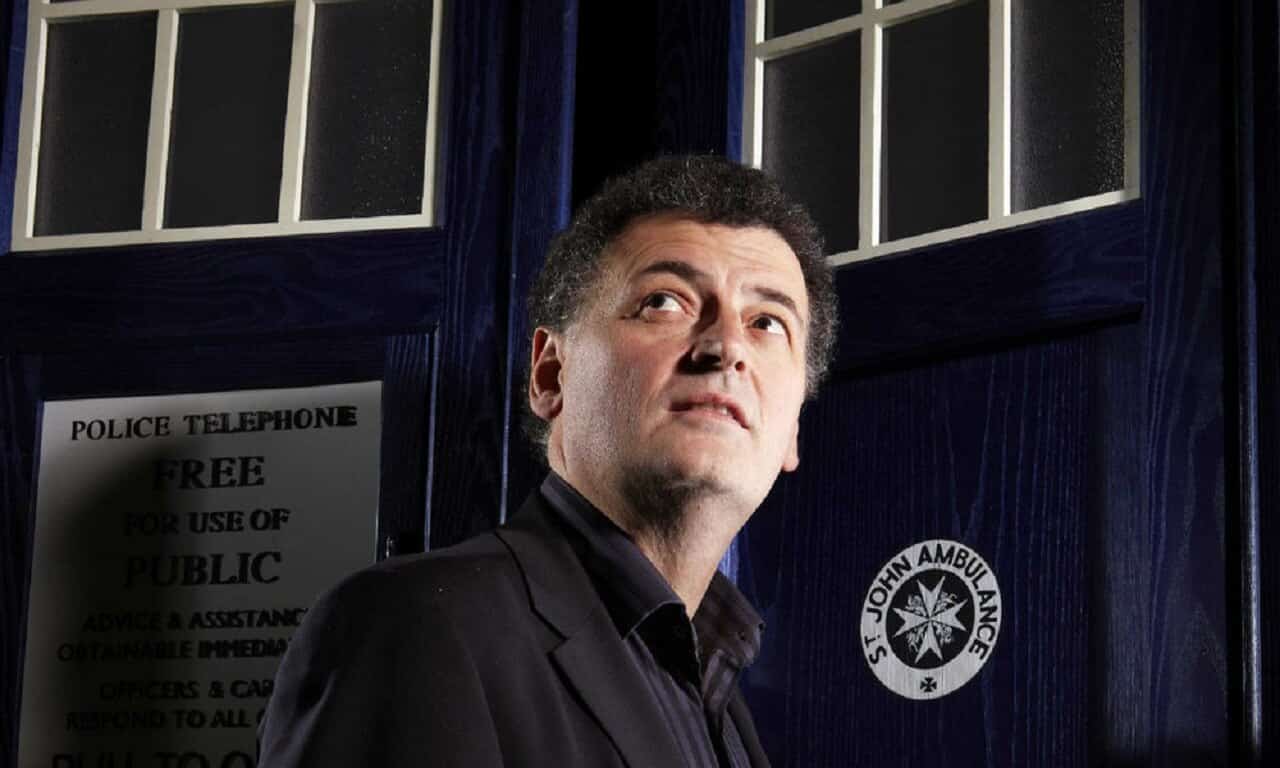 Doctor Who: Steven Moffat spiega perché non ha scelto una donna