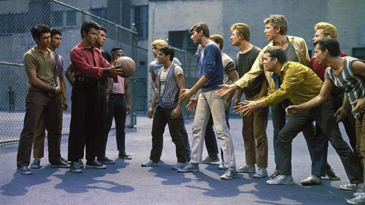 West Side Story: prima foto dell’adattamento di Steven Spielberg