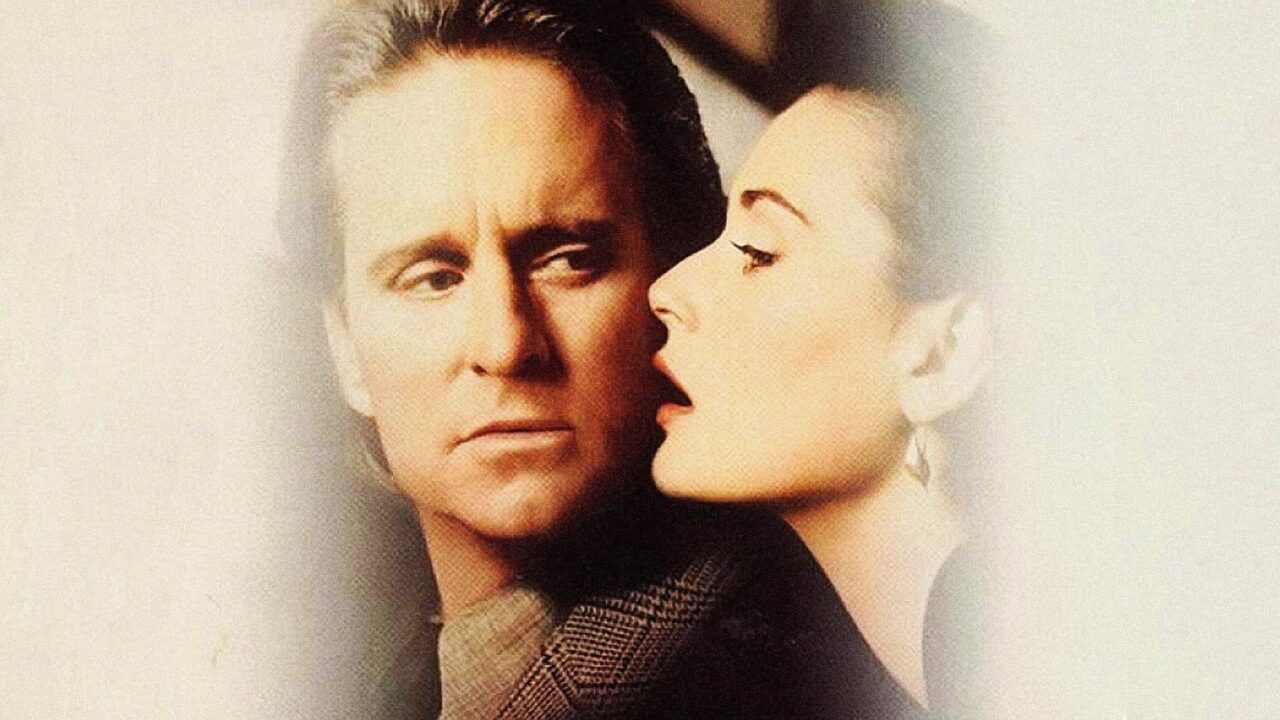 Rivelazioni – Sesso è potere: trama, trailer e cast del thriller con Michael Douglas e Demi Moore