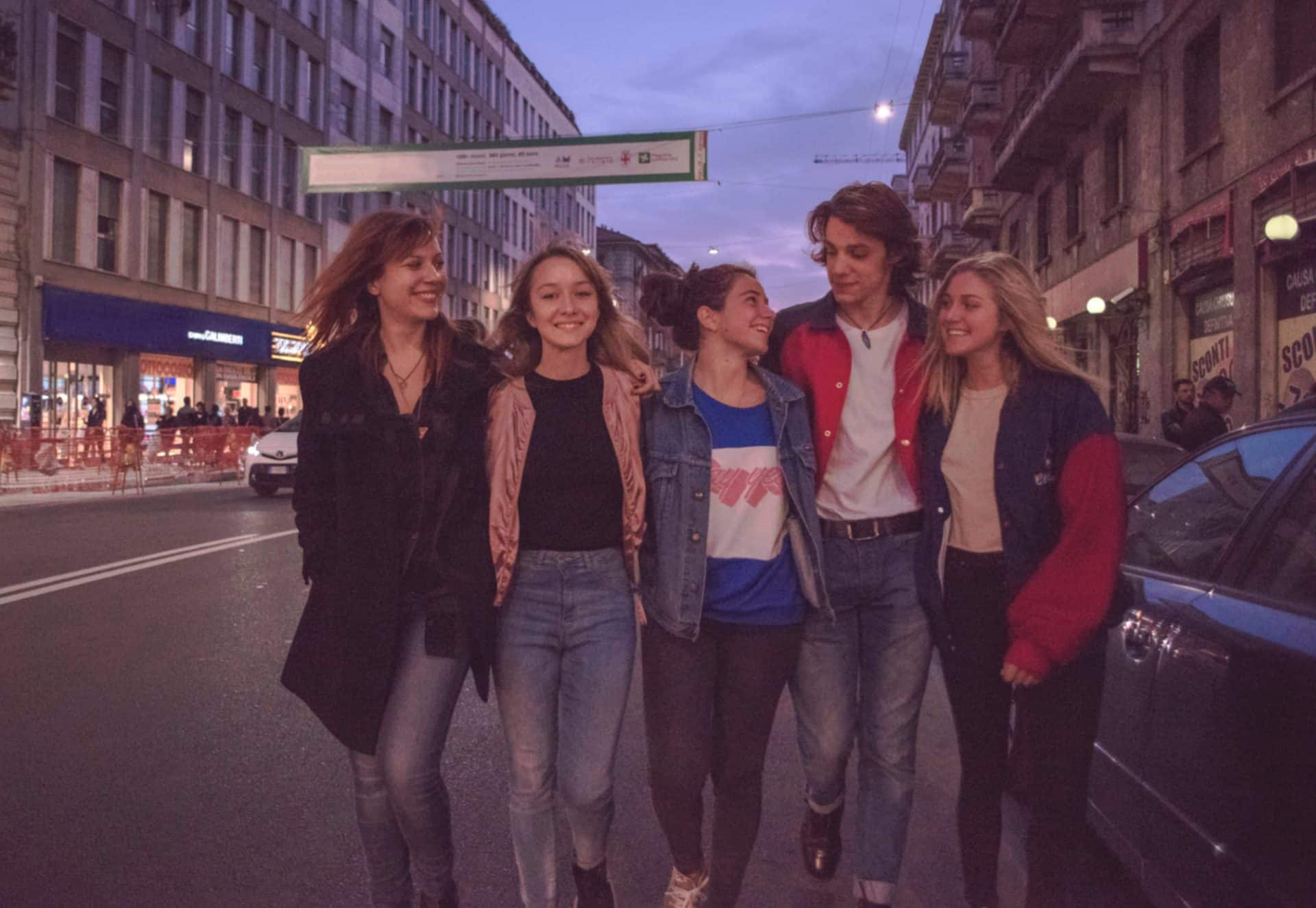 Succede: il film tratto dal romanzo di Sofia Viscardi dal 5 aprile al cinema