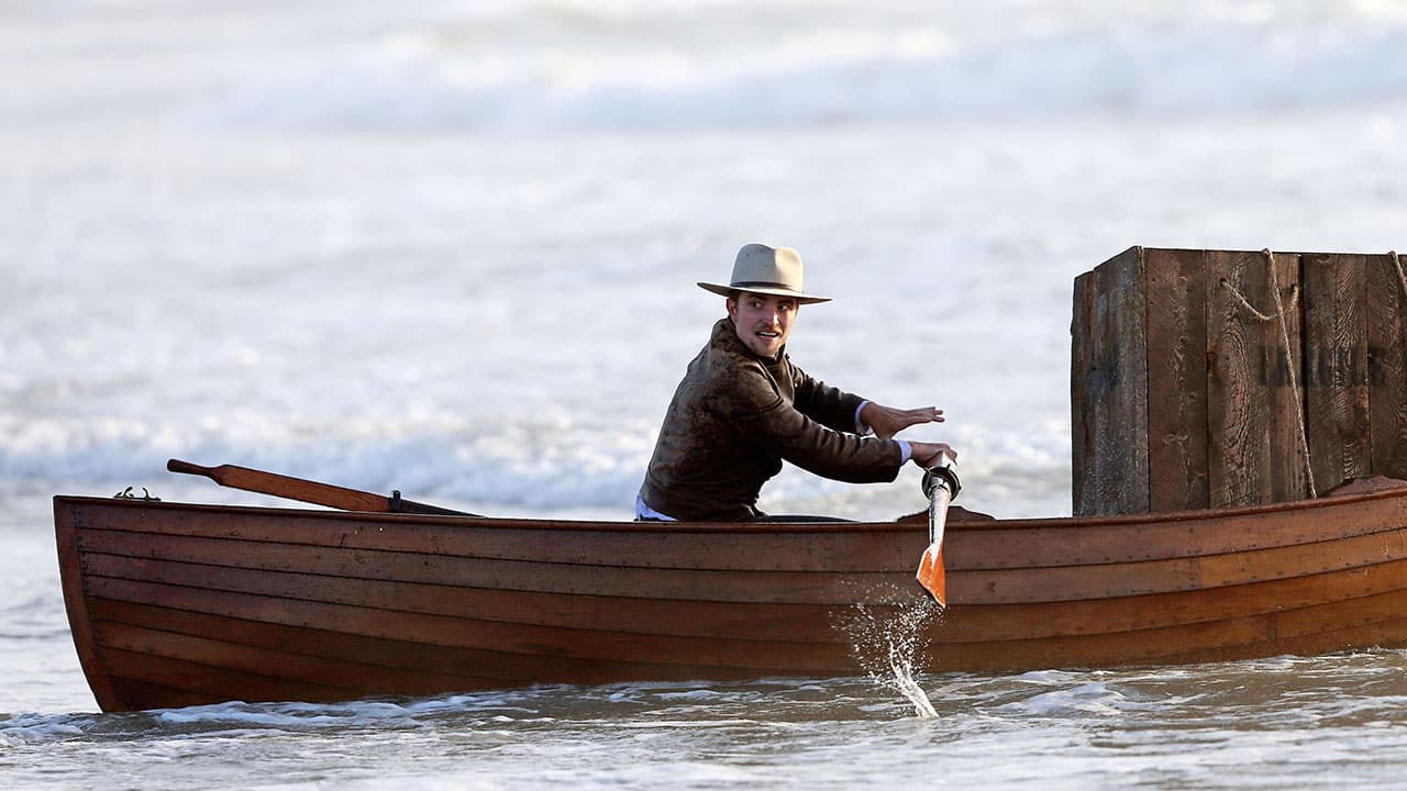 Damsel: nuove immagini con Robert Pattinson nel selvaggio West