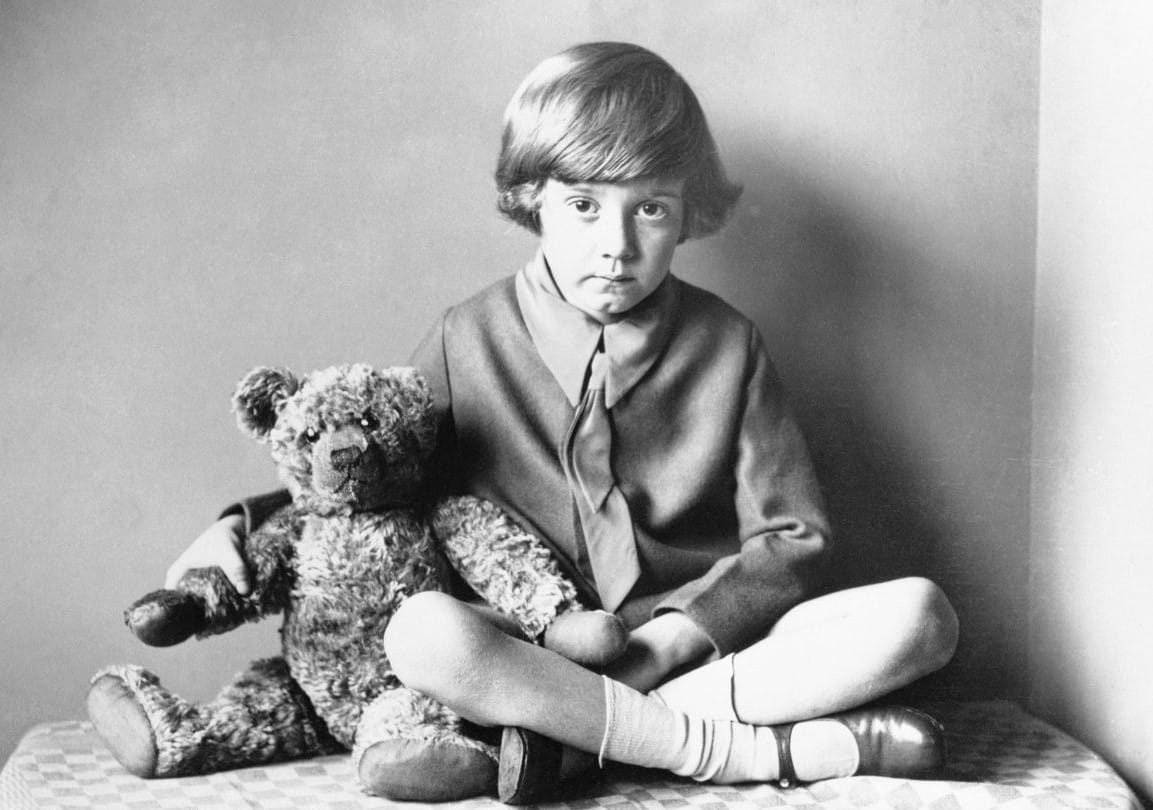 Christopher Robin: la vera storia del bambino che ispirò Winnie the Pooh