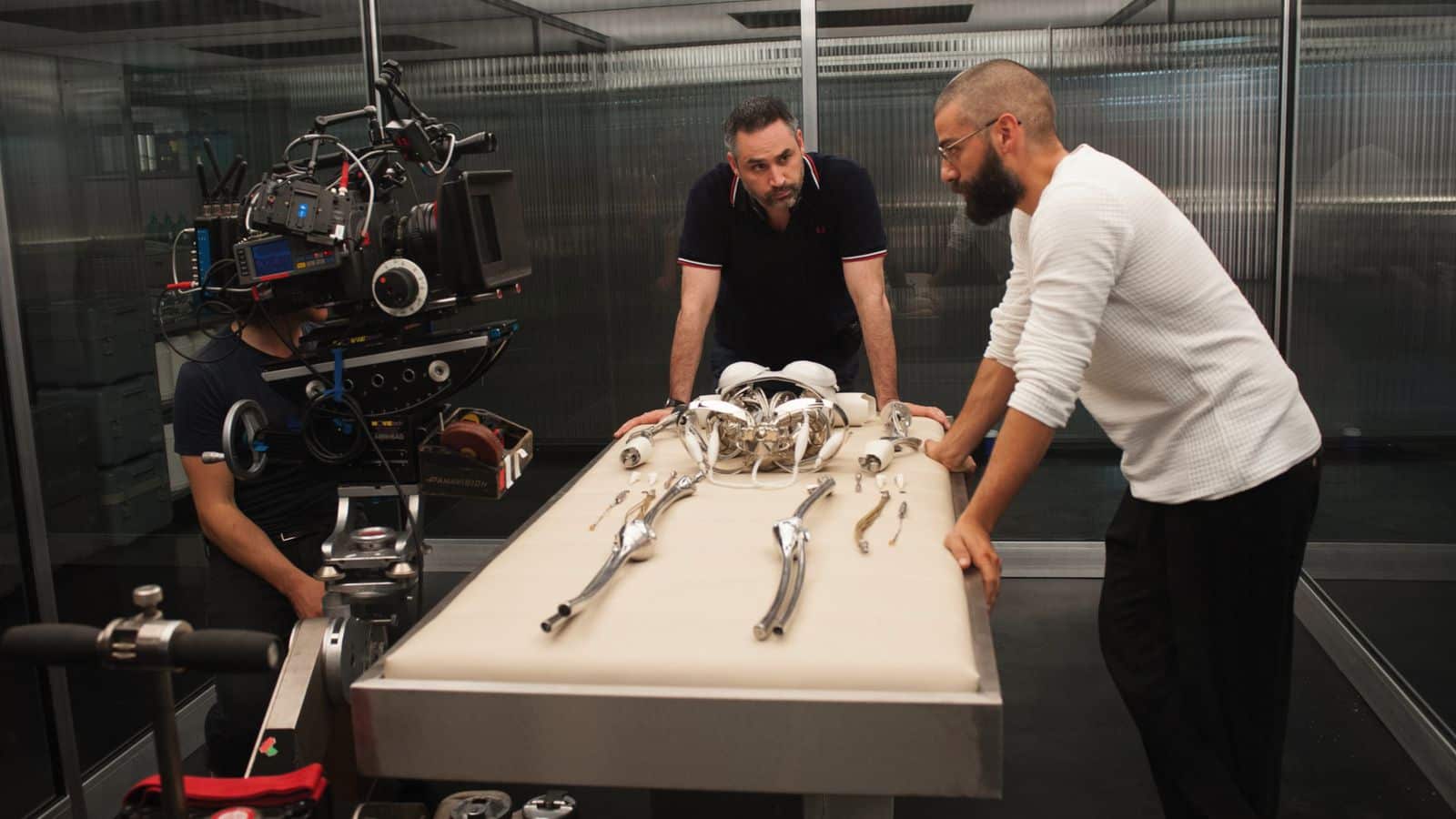 Devs: Alex Garland rivela dettagli sulla sua prossima serie sci-fi